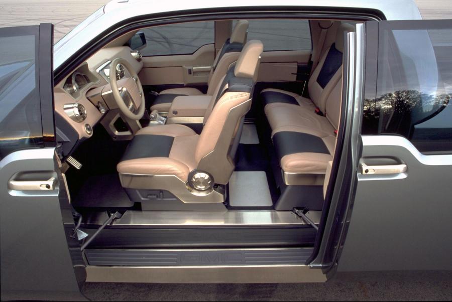  GMC Terradyne Concept 2000 года  (фото 2 из 22)